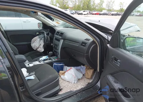 2010 Mercury Milan from USA, damaged, VIN 3MEHM0HA2AR664854